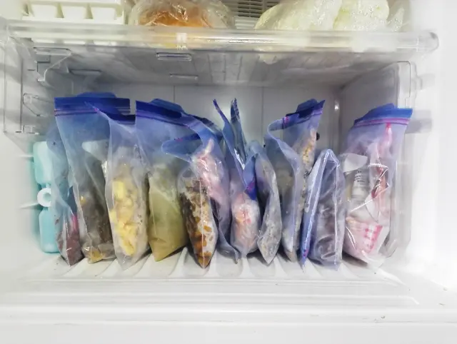 冷凍庫内の食品